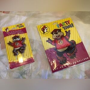 Buc-ee’s party time Mylar balloon & birthday candles -NEW